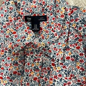 GAP Slim Floral Button-Up Shirt in White, Red, Navy & Yellow